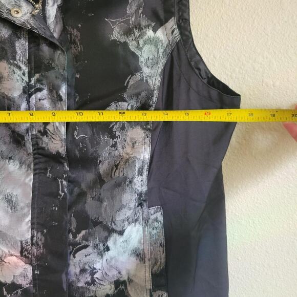 Size Small Christopher Banks Black Vest w/ Slight Shimmer gray - Picture 6 of 7